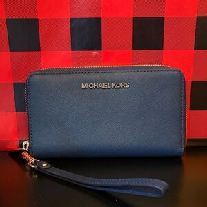 Michael Kors Jet Set Travel Wristlet NWT